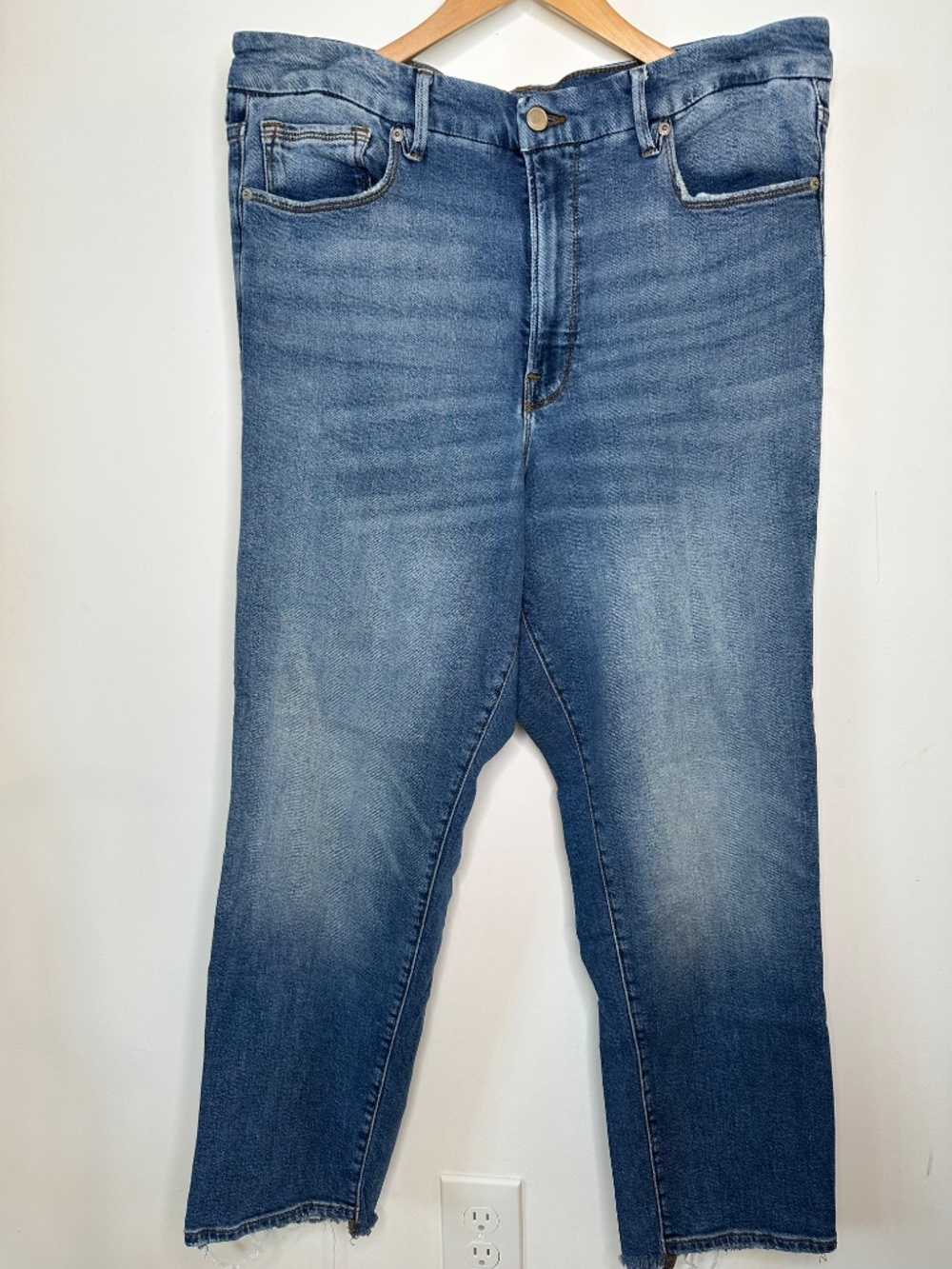GOOD AMERICAN | BOY STRAIGHT CROP JEANS | BLUE | SIZE: 15